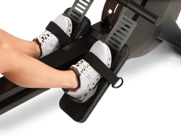 NordicTrack RW600 Rowing Machine - Immersive Fitness Experience