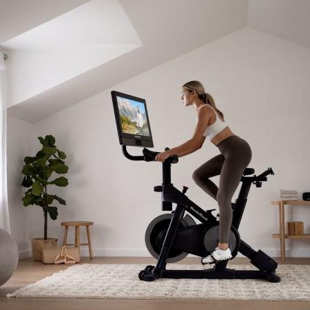 NordicTrack Commercial S27i Studio Cycle