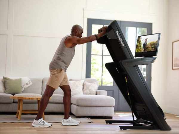 NordicTrack Commercial 2450 Treadmill