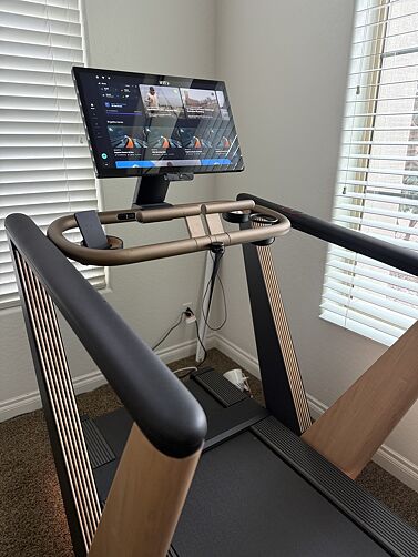 جهاز المشي NordicTrack Ultra 1